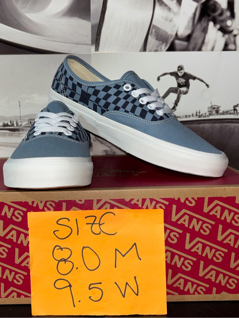 Vans Authentic sz 8.0 Men’s 9.5 Woman